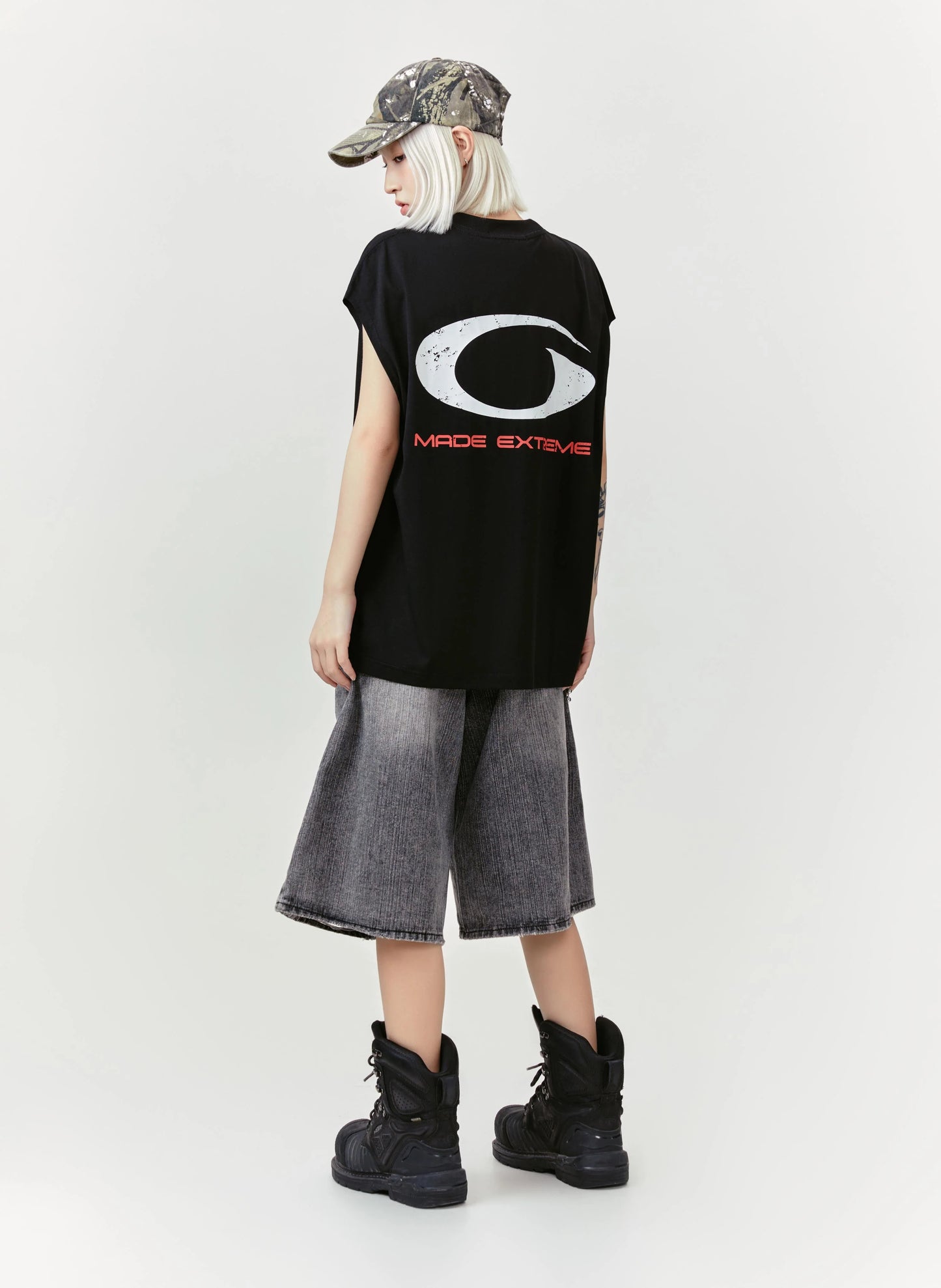 Staple Print tee